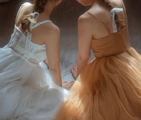  [美图] 氛围感拉满的油画少女写真